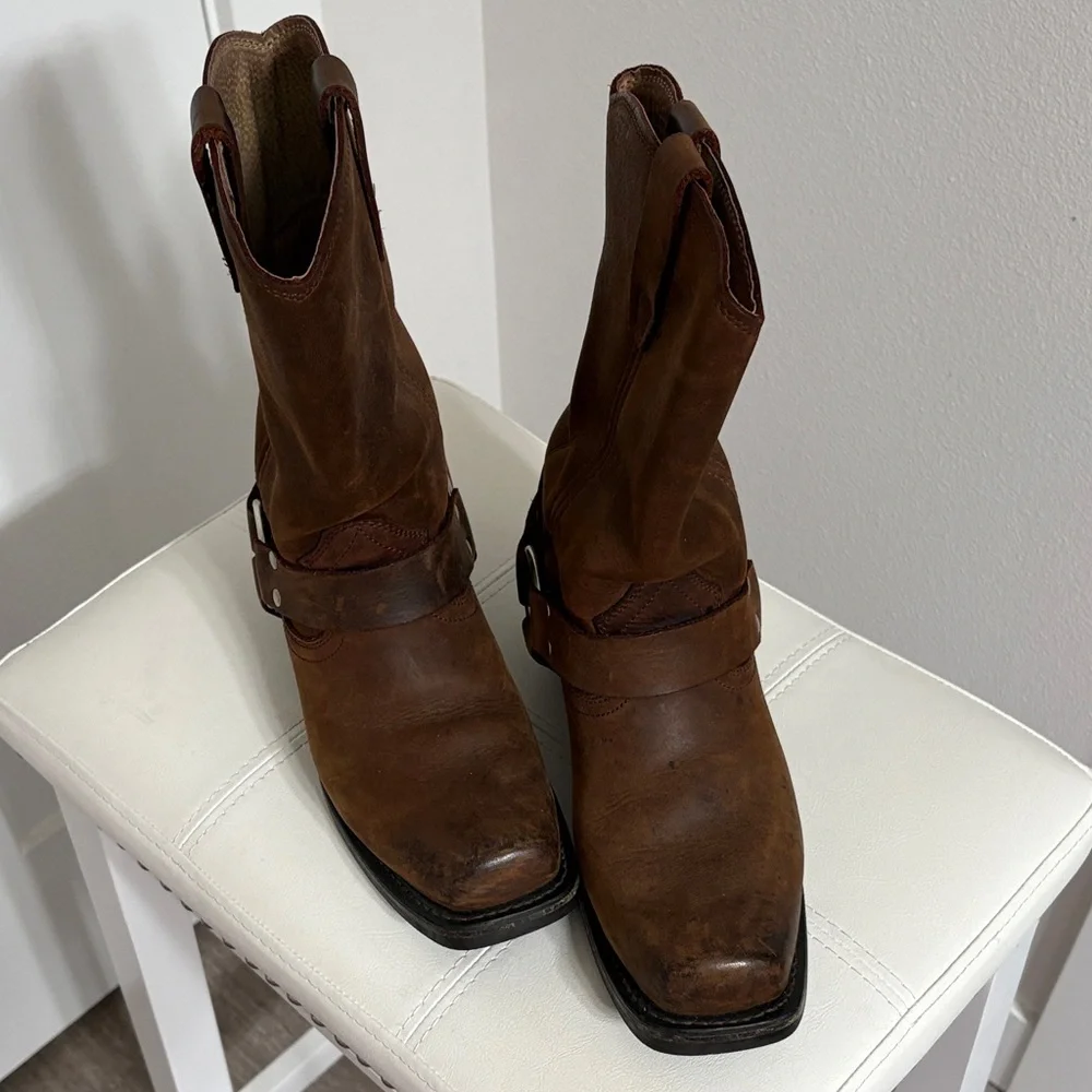 Women’s Durango Brown Leather Harness Boots Size 8 - Picture 3 of 13